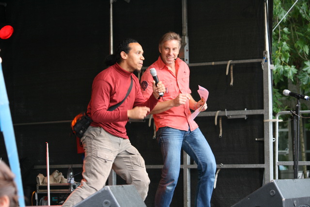 gal/2010/2010 Saitentwist Weltkindertag Burgplatz Essen 20.09.JugendhilfegGmbH Essen/2010 Saitentwist Weltkindertag Burgplatz Jugend Hilfe gGm20.09. 110.jpg